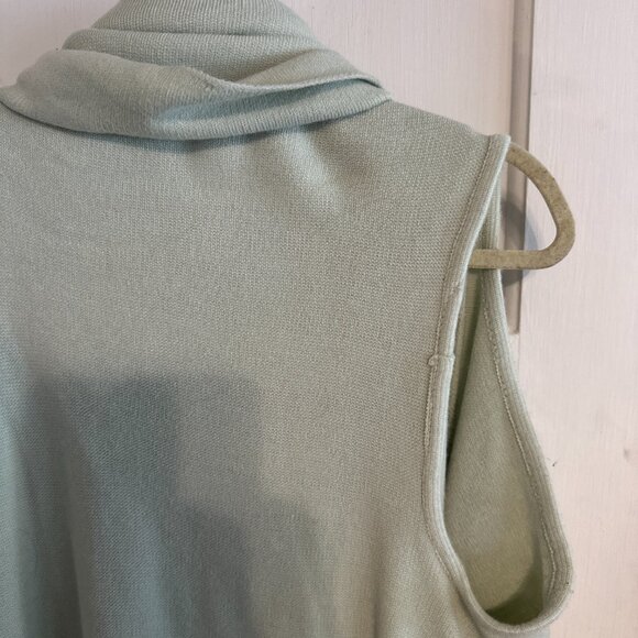 | BOUTIQUE | Light Green Sweater Vest - Picture 5 of 6